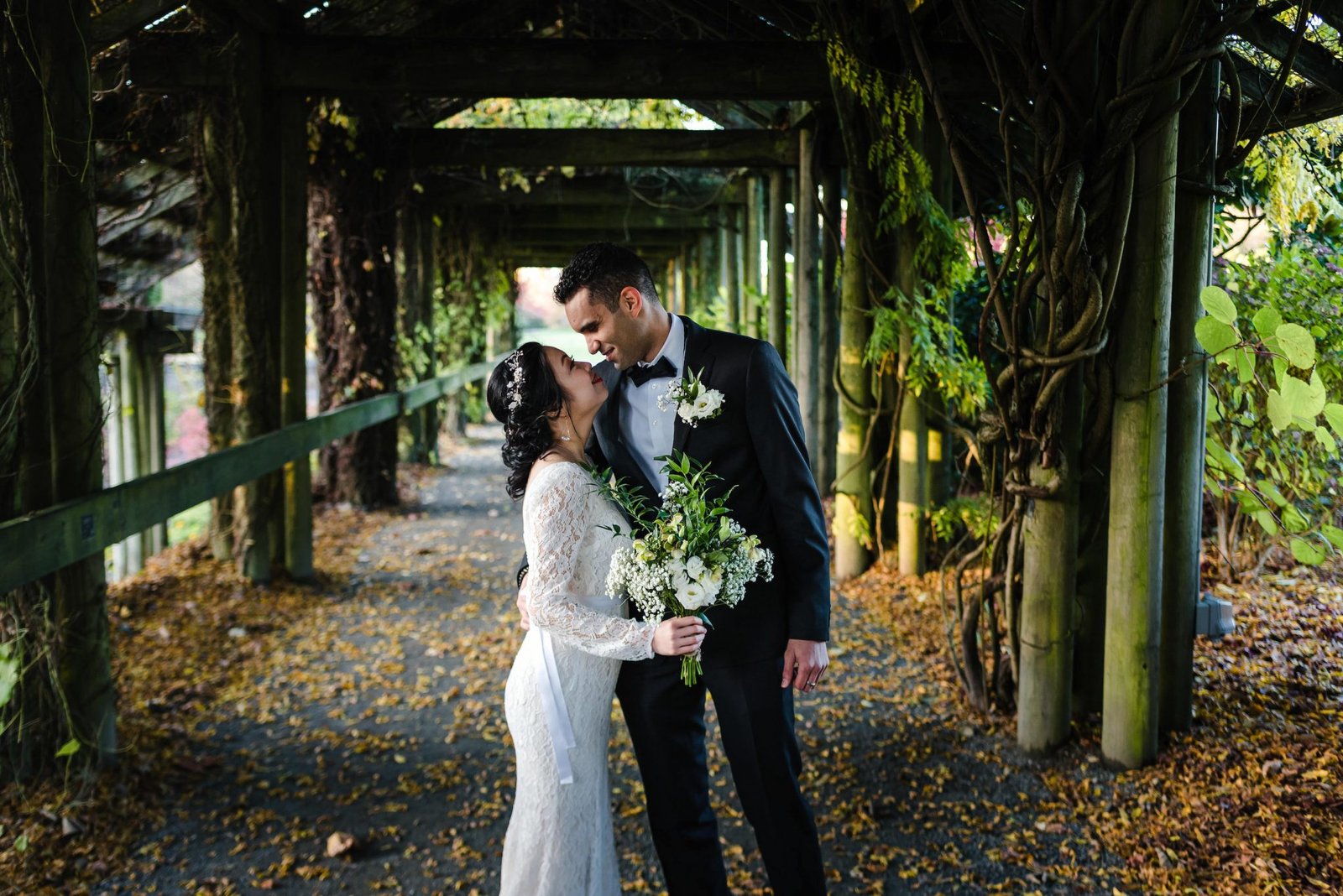 UBC Botanical Garden Wedding, Vancouver Wedding Photographer